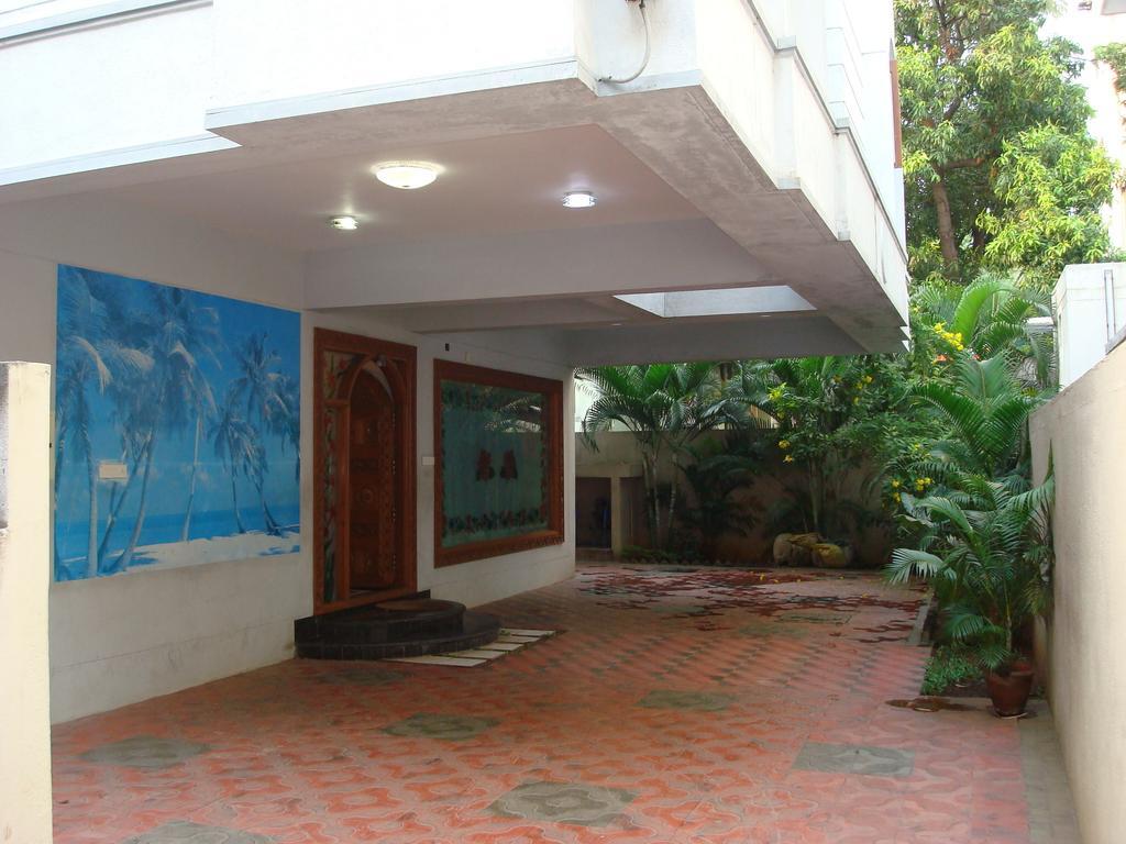 Lloyds Serviced Apartments,Krishna Street,T Nagar Chennai Rom bilde