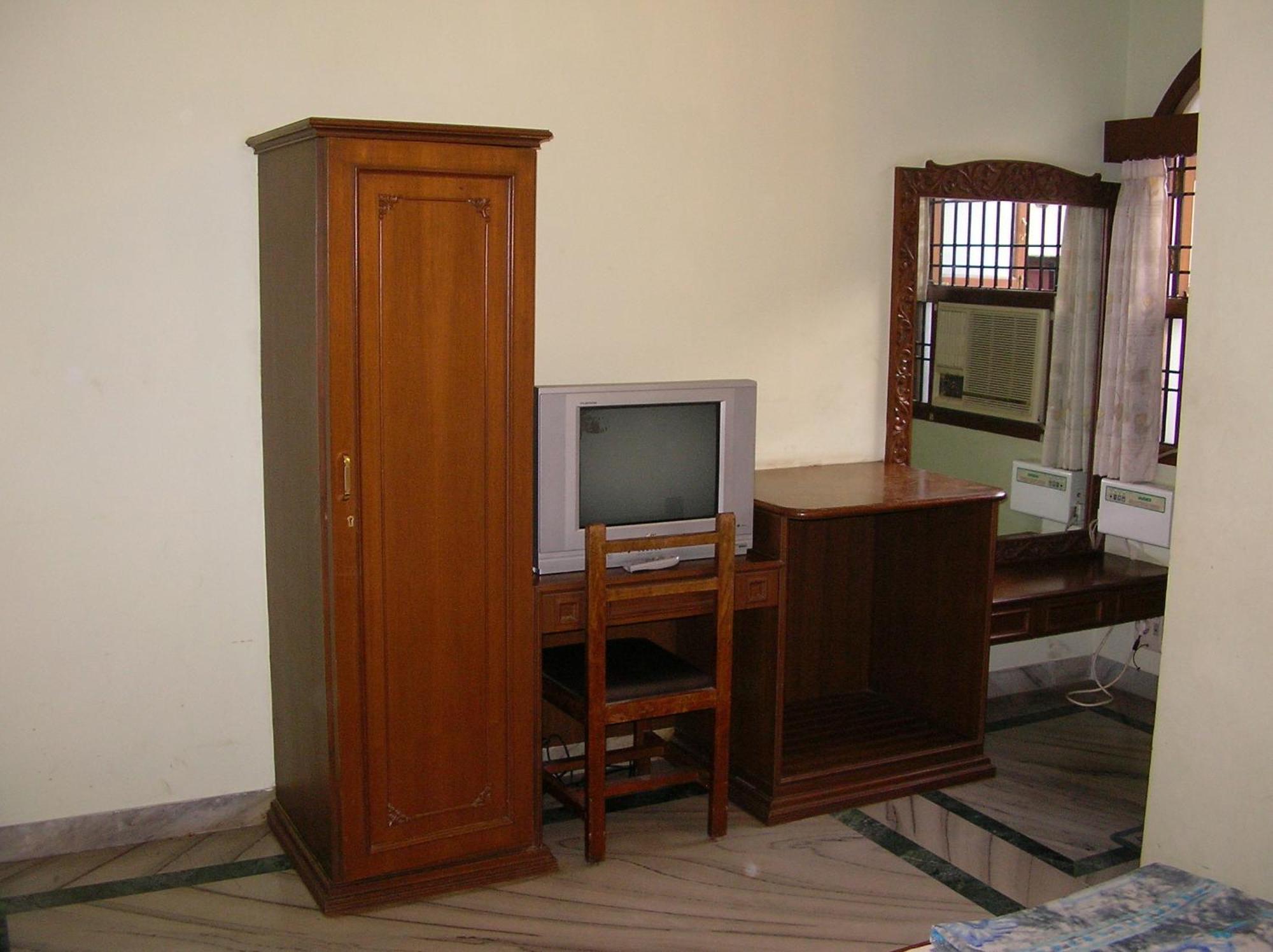 Lloyds Serviced Apartments,Krishna Street,T Nagar Chennai Rom bilde