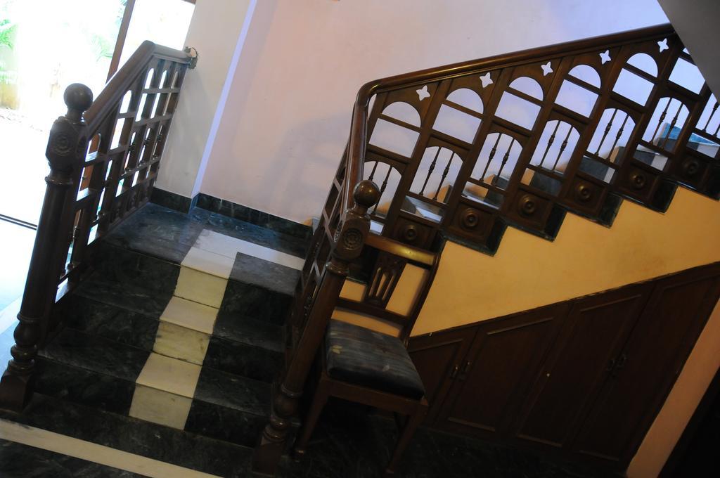 Lloyds Serviced Apartments,Krishna Street,T Nagar Chennai Rom bilde