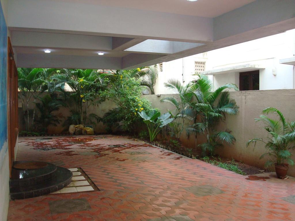 Lloyds Serviced Apartments,Krishna Street,T Nagar Chennai Rom bilde