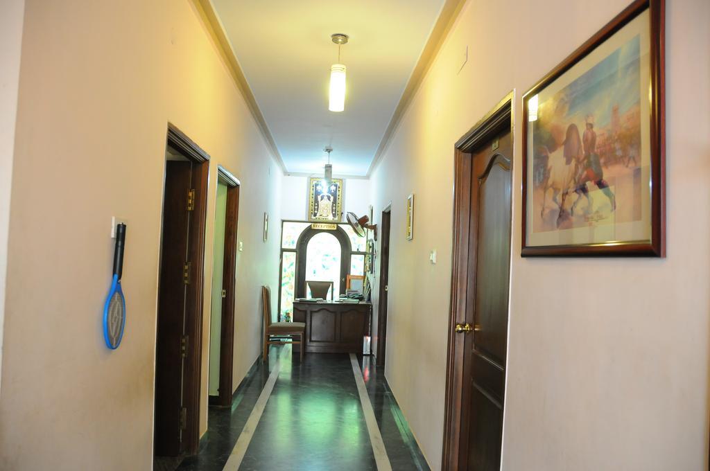 Lloyds Serviced Apartments,Krishna Street,T Nagar Chennai Rom bilde