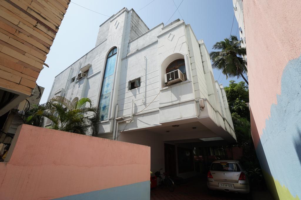 Lloyds Serviced Apartments,Krishna Street,T Nagar Chennai Eksteriør bilde