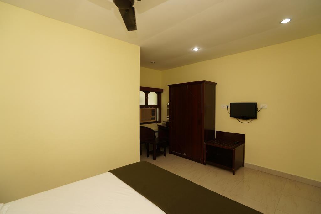 Lloyds Serviced Apartments,Krishna Street,T Nagar Chennai Eksteriør bilde
